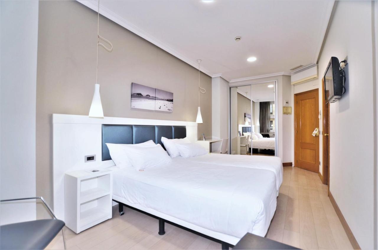 Pension Alemana Сан-Себастьян Экстерьер фото