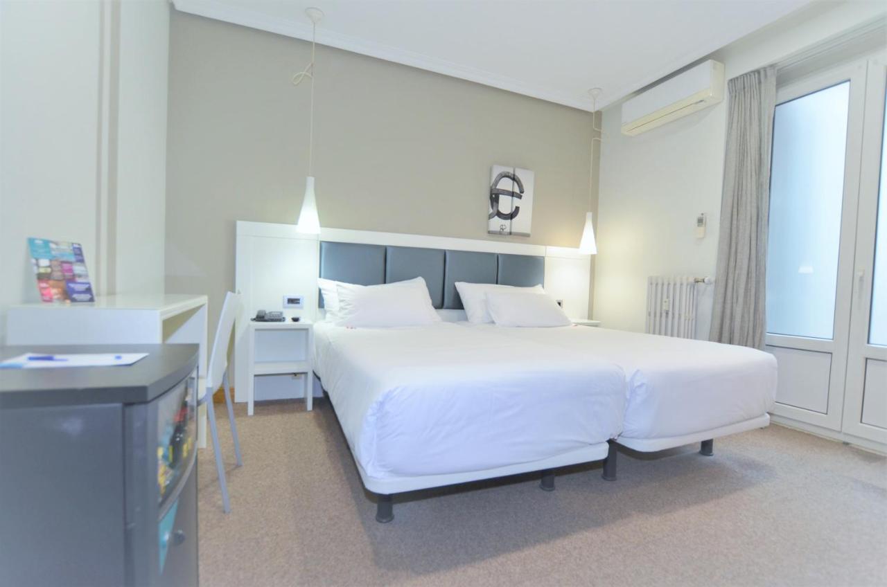 Pension Alemana Сан-Себастьян Экстерьер фото